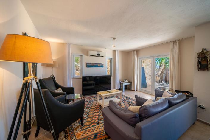 Image No.3-3 Bed Villa for sale