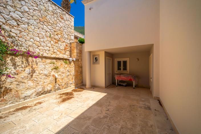 Image No.33-3 Bed Villa for sale