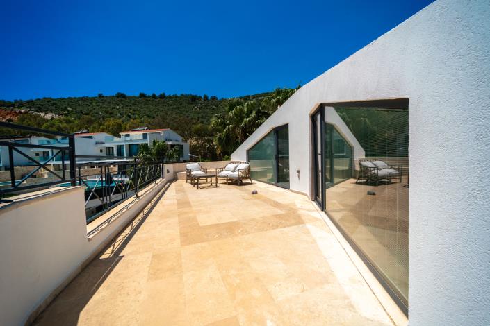 Image No.40-6 Bed Villa for sale