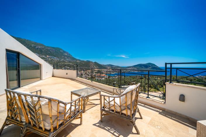 Image No.41-6 Bed Villa for sale