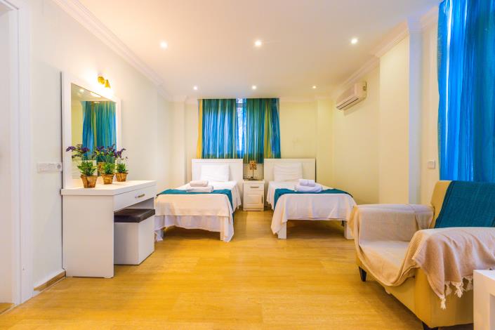 Image No.27-5 Bed Villa for sale