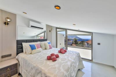 WhatsApp-Image-2025-04-23-at-16-05-27--4-