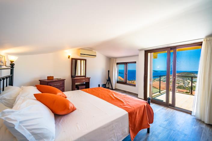 Image No.19-3 Bed Villa for sale