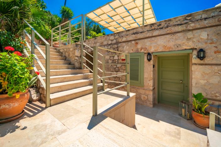 Image No.7-1 Bed Villa for sale