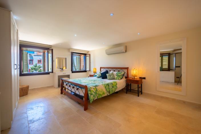 Image No.30-1 Bed Villa for sale