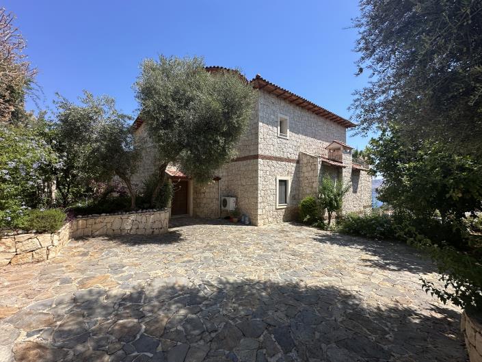 Image No.6-3 Bed Villa for sale