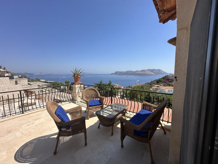 Image No.27-3 Bed Villa for sale