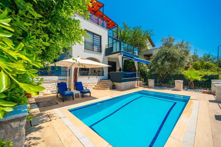 Image No.3-4 Bed Villa for sale