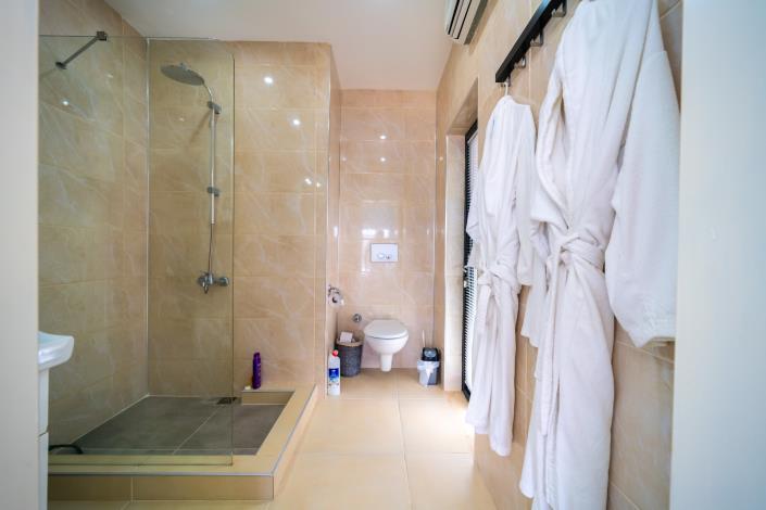 Image No.26-4 Bed Villa for sale