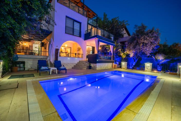 Image No.8-4 Bed Villa for sale