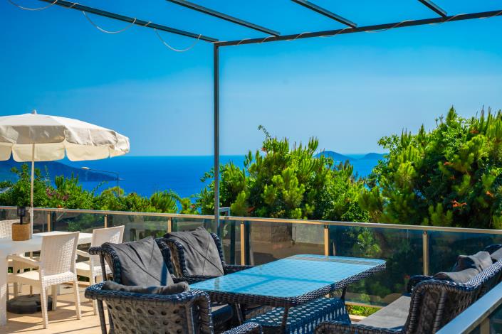 Image No.10-3 Bed Villa for sale