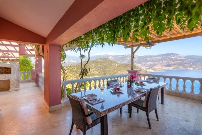 Image No.16-9 Bed Villa for sale