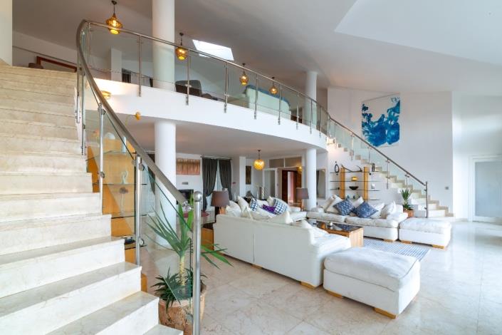 Image No.23-9 Bed Villa for sale