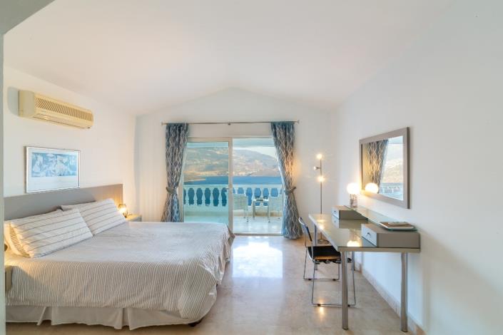 Image No.31-9 Bed Villa for sale