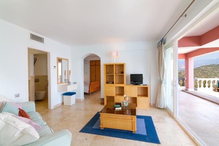 Image No.33-9 Bed Villa for sale