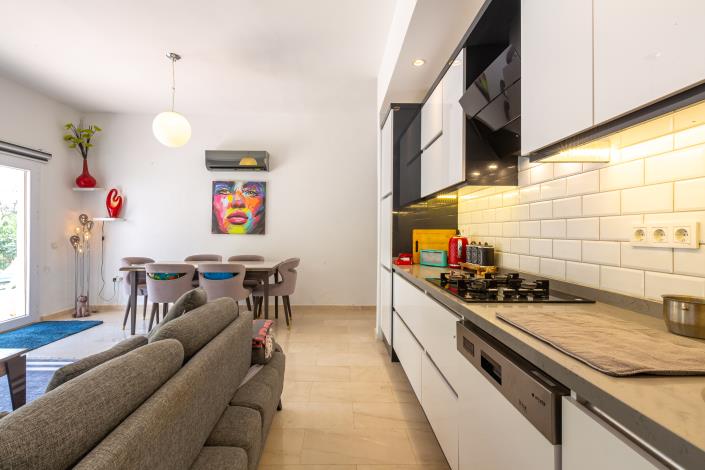 Image No.18-2 Bed Apartment for sale