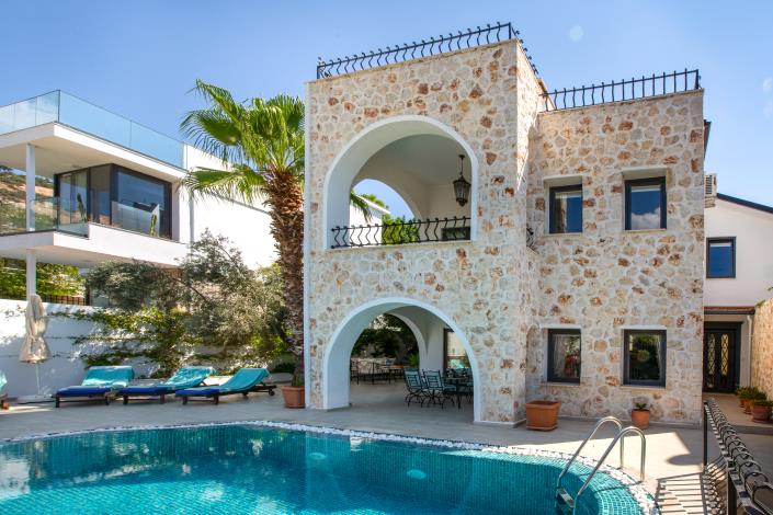 Image No.2-4 Bed Villa for sale