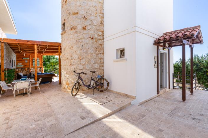 Image No.17-3 Bed Villa for sale