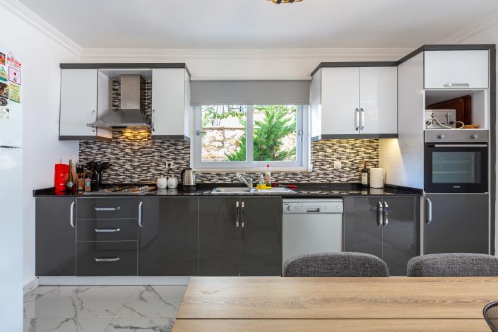 Image No.14-2 Bed Apartment for sale