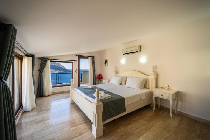 Image No.19-4 Bed Villa for sale