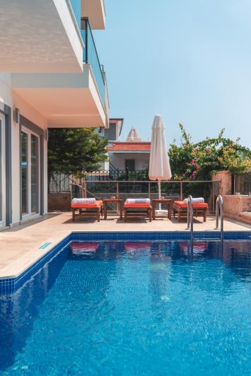 Image No.30-5 Bed Villa for sale