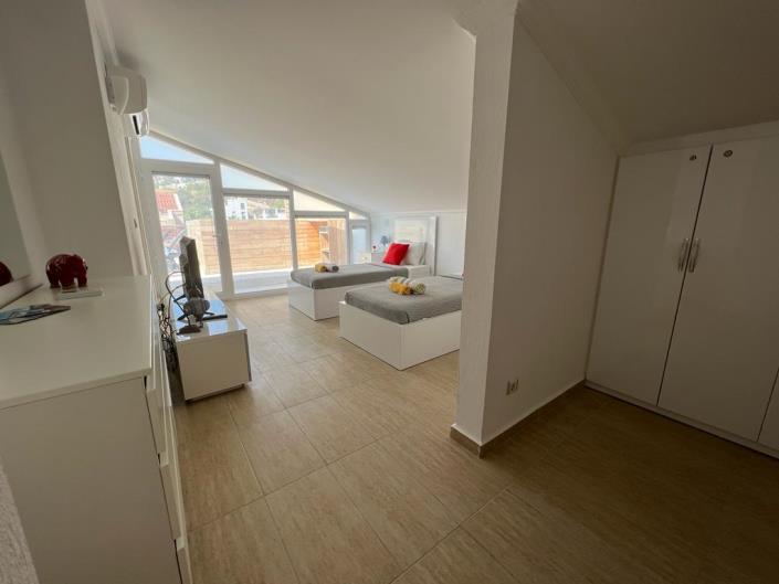 Image No.33-5 Bed Villa for sale