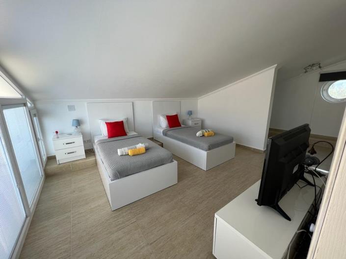 Image No.34-5 Bed Villa for sale