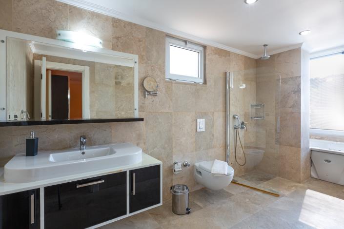 Image No.22-6 Bed Villa for sale