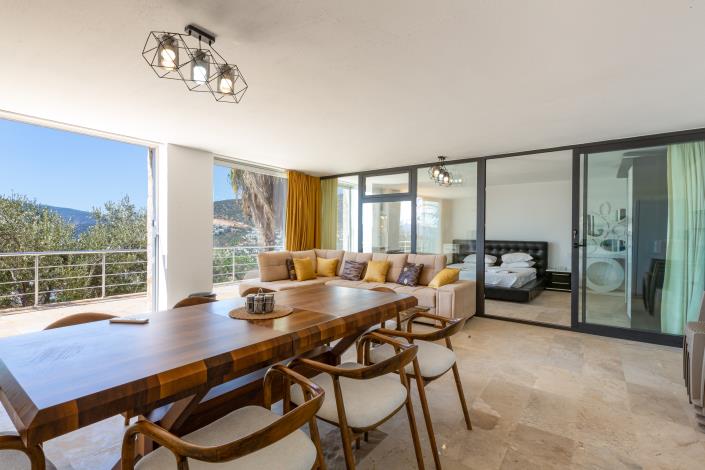 Image No.26-6 Bed Villa for sale