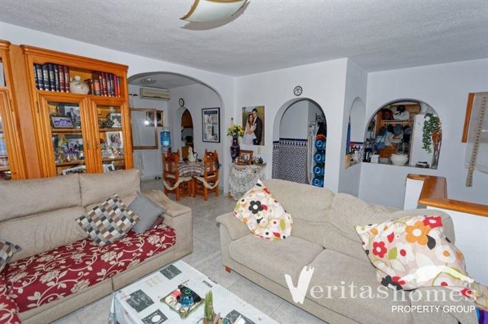 Image No.10-5 Bed Villa for sale