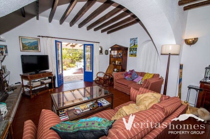 Image No.3-4 Bed Villa for sale