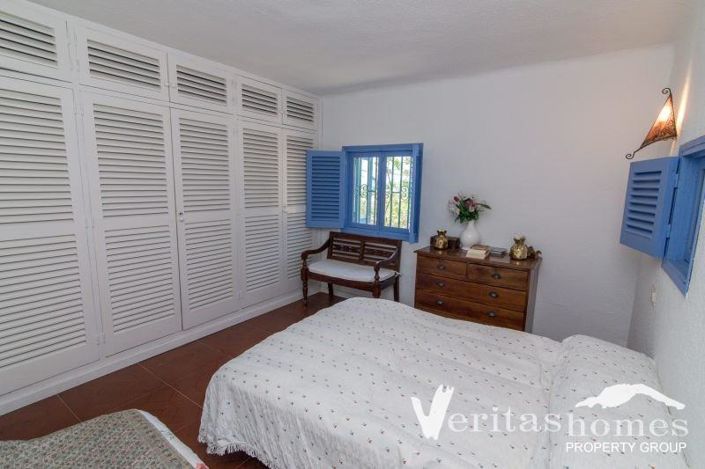 Image No.6-4 Bed Villa for sale