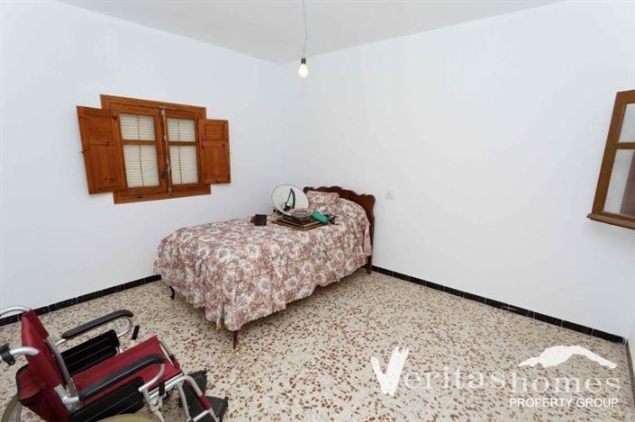 Image No.15-4 Bed Apartment for sale