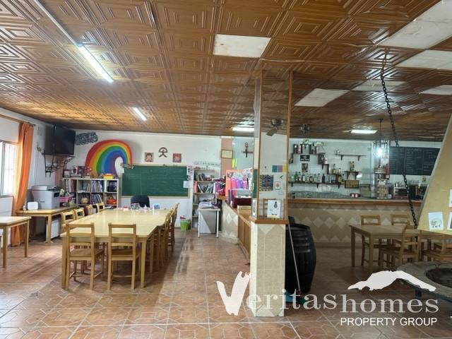 Image No.11-Commercial de 9 chambres à vendre à Los Gallardos