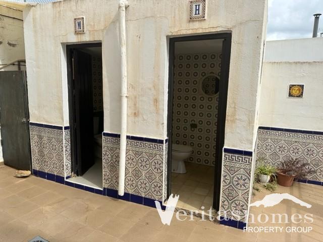 Image No.18-Commercial de 9 chambres à vendre à Los Gallardos