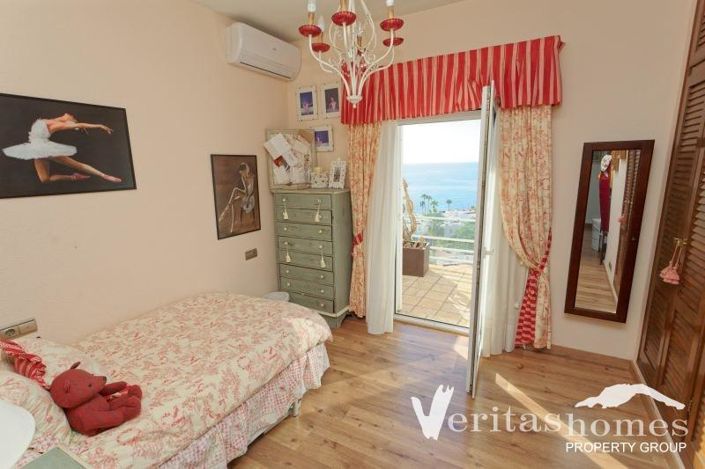 Image No.20-4 Bed Villa for sale