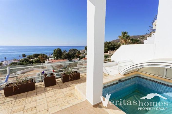 Image No.7-4 Bed Villa for sale