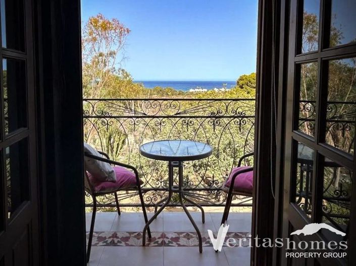 Image No.17-5 Bed Villa for sale