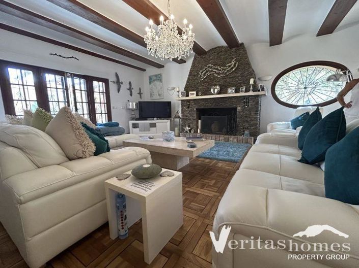 Image No.9-5 Bed Villa for sale