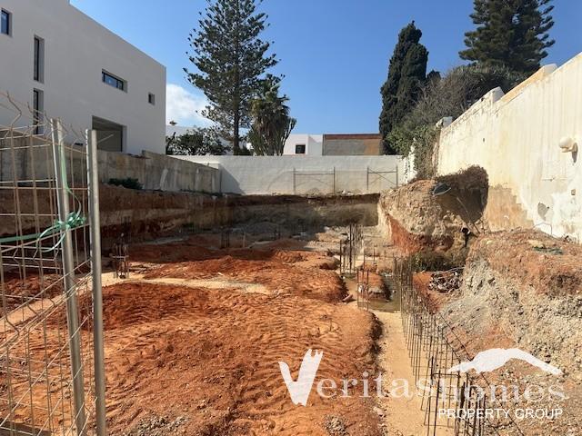 Image No.12-4 Bed Land for sale