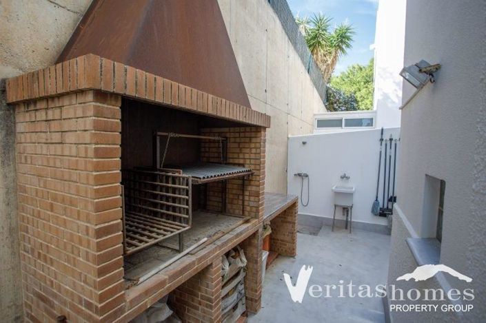 Image No.12-3 Bed Villa for sale