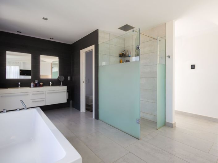 Image No.22-5 Bed Villa for sale