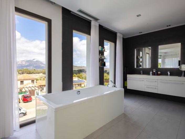 Image No.23-5 Bed Villa for sale