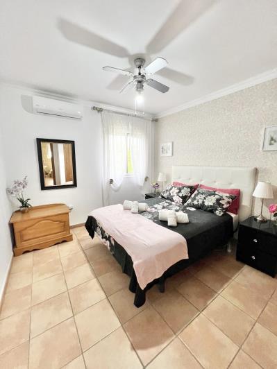 Image No.21-4 Bed Villa / Detached for sale