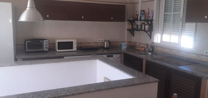 Image No.14-3 Bed Property for sale