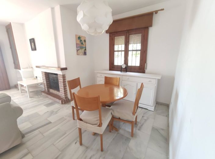 Image No.9-2 Bed Property for sale