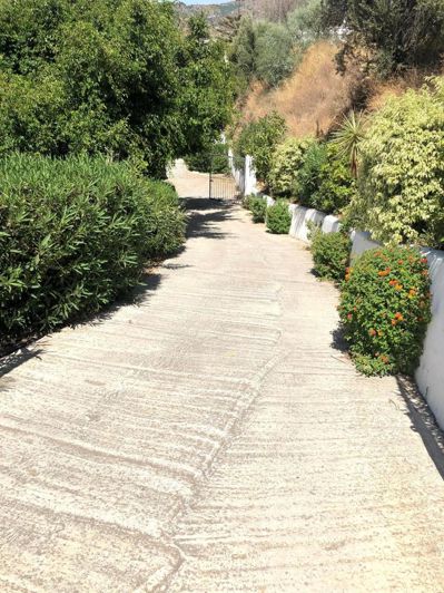 Image No.29-5 Bed Property for sale