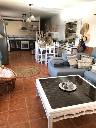 Image No.8-5 Bed Property for sale