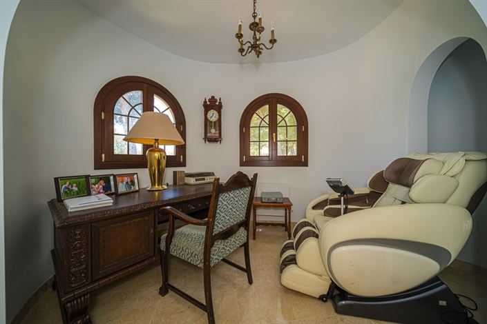 Image No.19-4 Bed Villa for sale