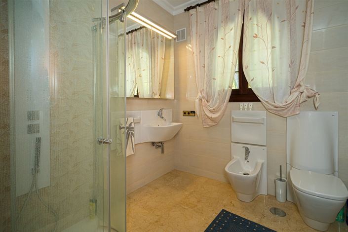 Image No.42-4 Bed Villa for sale